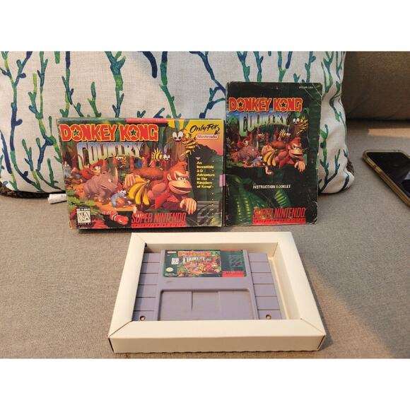 Donkey Kong Country 1 (Super Nintendo SNES, 1994) With Box And Manual
